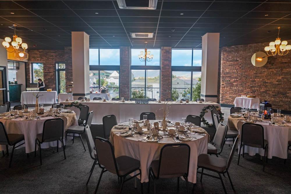 Broadcroft Hotel Kirkintilloch Esterno foto
